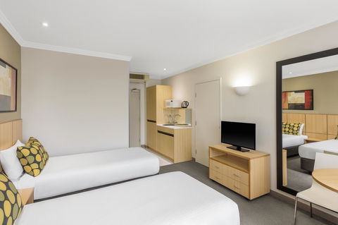 Mercure Brisbane Garden City - Perths Hotel 7