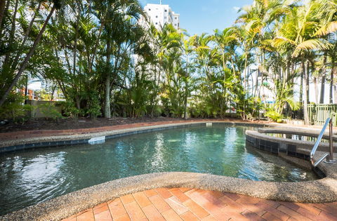 Surfers Hawaiian Holiday Apartments - Perths Hotel 22
