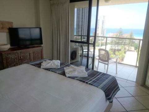 Surfers Hawaiian Holiday Apartments - Perths Hotel 27