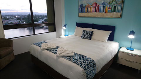 Surfers Hawaiian Holiday Apartments - Perths Hotel 16