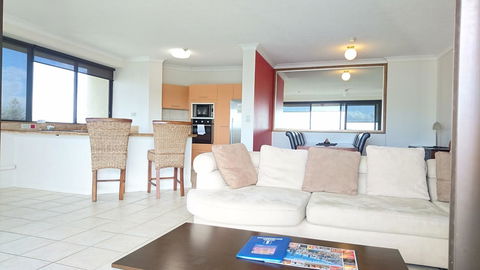 Surfers Hawaiian Holiday Apartments - Perths Hotel 18