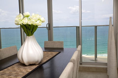 Hi Surf Beachfront Resort Apartments - Perths Hotel 25