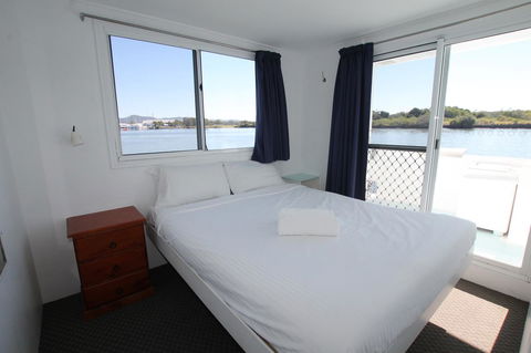 Coomera Houseboats - Perths Hotel 14