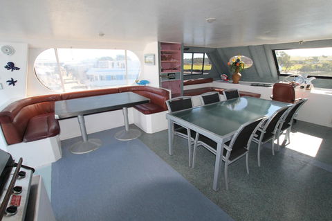 Coomera Houseboats - Perths Hotel 19