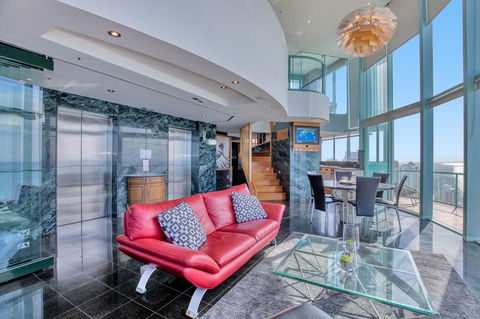 The Waterford On Main Beach - Perths Hotel 38