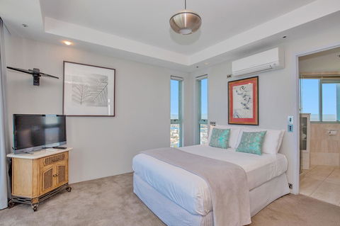 The Waterford On Main Beach - Perths Hotel 40