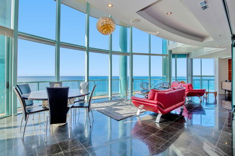 The Waterford On Main Beach - Perths Hotel 44