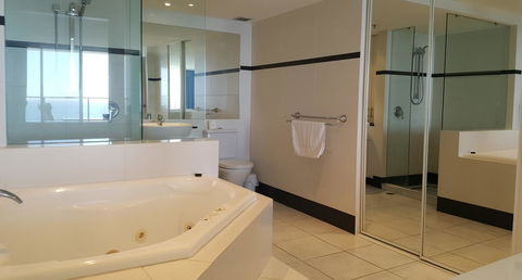 The Penthouses Apartments - Perths Hotel 2