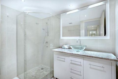 Genesis Apartments By Gold Coast Premium - Perths Hotel 33