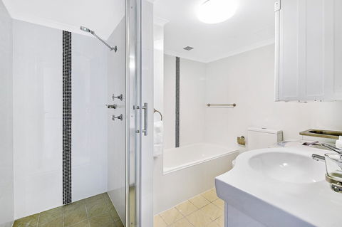 Beachcomber Holiday Apartment - Perths Hotel 10