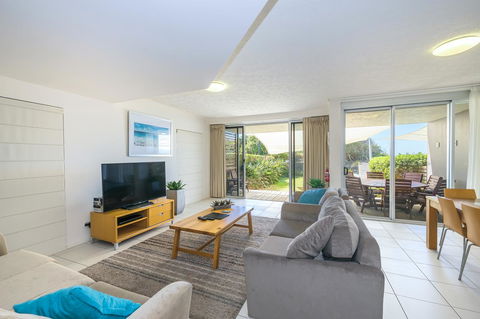 On The Beach Resort Bribie Island - Perths Hotel 16