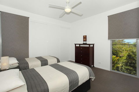 224 Centenary Heights Road Coolum Beach, 500 Dollar Bond, Linen Included - Perths Hotel 8