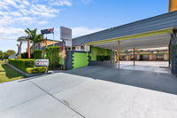 Book Maryborough Accommodation Vacations Perths Hotel Perths Hotel