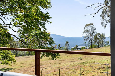 Hollow Tree Farm - Perths Hotel 1