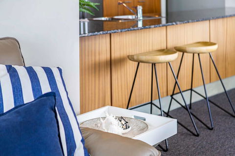 Holiday Holiday Chevron Renaissance Apartments - Perths Hotel 6