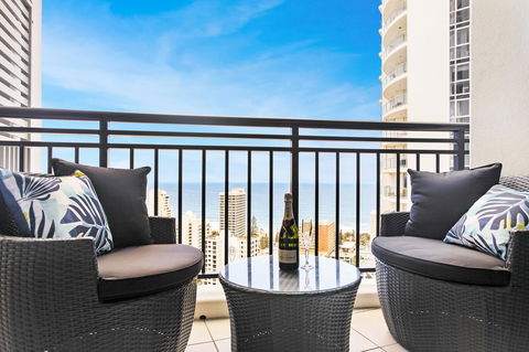 Holiday Holiday Chevron Renaissance Apartments - Perths Hotel 18