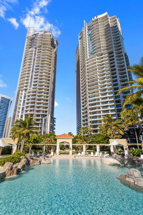 Holiday Holiday Chevron Renaissance Apartments - Perths Hotel 0
