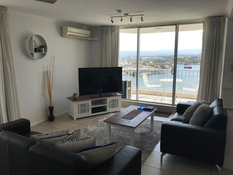 Moorings On Cavill Surfers Paradise - Perths Hotel 39