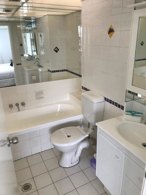 Moorings On Cavill Surfers Paradise - Perths Hotel 33