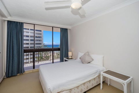Surfers Aquarius On The Beach - Perths Hotel 35