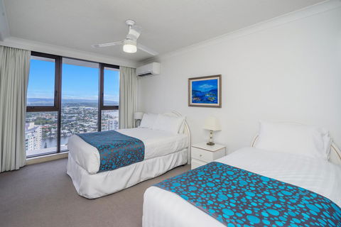 Surfers Aquarius On The Beach - Perths Hotel 37