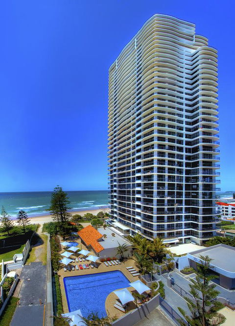 Surfers Aquarius On The Beach - Perths Hotel 3