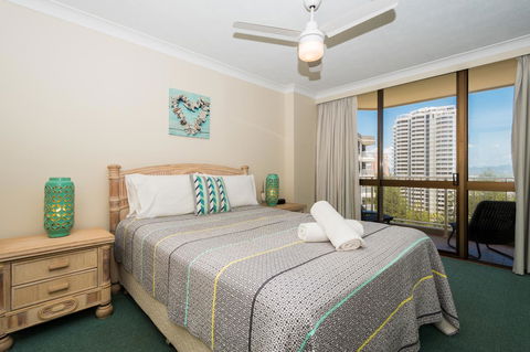 Breakers North Absolute Beachfront Apartments - Official - Perths Hotel 41