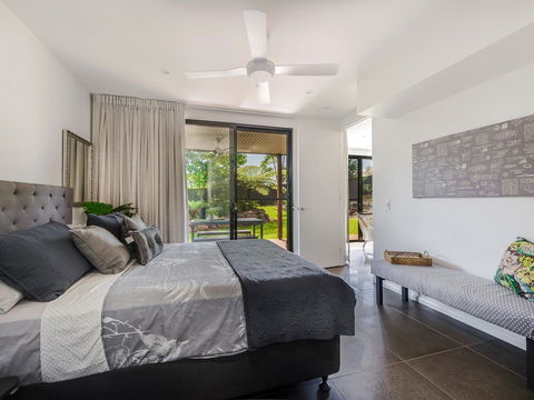 Sam's Buderim Mountain Guest House - Perths Hotel 15