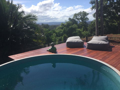 Sam's Buderim Mountain Guest House - Perths Hotel 22