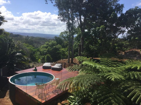 Sam's Buderim Mountain Guest House - Perths Hotel 21