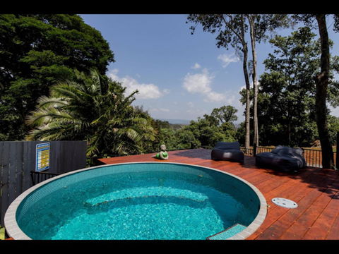Sam's Buderim Mountain Guest House - Perths Hotel 14
