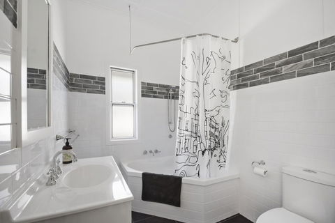 The Lighthouse - Perths Hotel 14