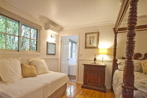 Curtis Falls Cottage - Perths Hotel 20