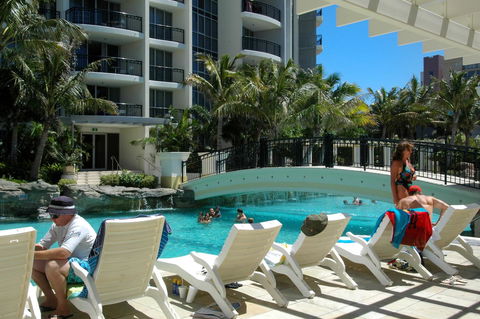 Chevron Renaissance - HR Surfers Paradise - Perths Hotel 13