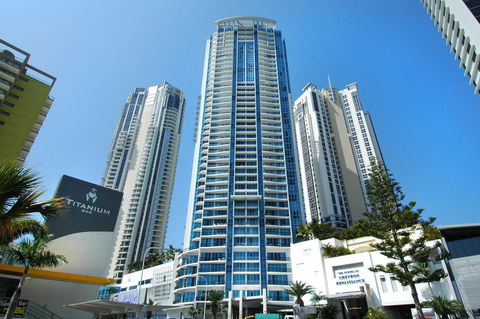 Chevron Renaissance - HR Surfers Paradise - Perths Hotel 0