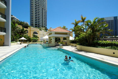 Chevron Renaissance - HR Surfers Paradise - Perths Hotel 11