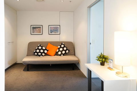Circle On Cavill Surfers Paradise Apartments-Holiday Paradise - Perths Hotel 8
