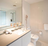 Circle On Cavill Surfers Paradise Apartments - Perths Hotel