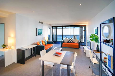 Circle On Cavill Surfers Paradise Apartments-Holiday Paradise - Perths Hotel 16