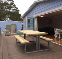 Watts  Callala Beach-Pet Friendly - Perths Hotel
