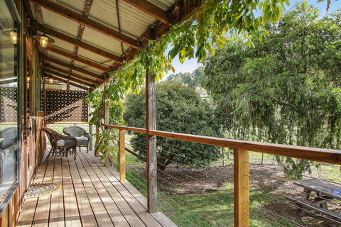 Way Out Wandi - Perths Hotel 1