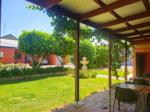 Wentworth Central Motor Inn - Perths Hotel 0
