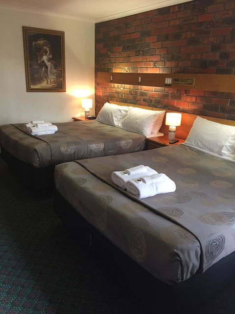 Wentworth Club Motel - Perths Hotel 3