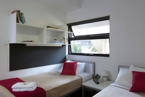 Western Sydney University Village - Parramatta - Perths Hotel 3