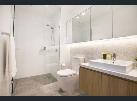 Whitehorse Tower - Perths Hotel 1
