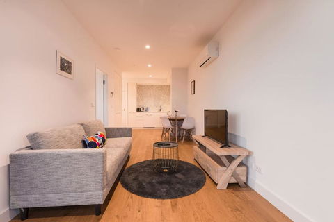 Whitehorse Tower Deluxe 1 Bedroom With View - Perths Hotel 2