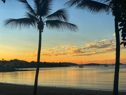 Whitsundays BNB Retreat - Perths Hotel 2