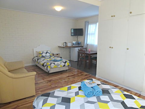 Whyalla Country Inn Motel - Perths Hotel 1