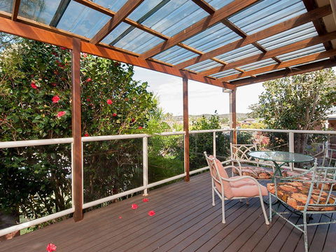 Wildflowers @ Fingal Bay - Perths Hotel 0