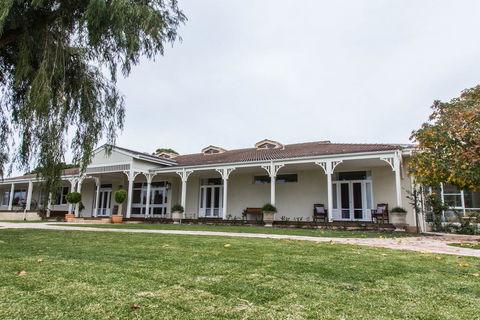 Winniston Lodge Luxury Accommodation - Perths Hotel 0